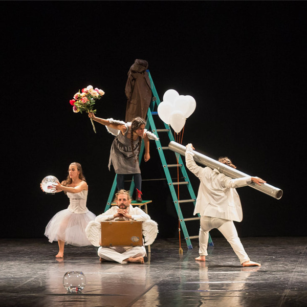 Teatro-Danza: "Little Something" di Loredana Parrella