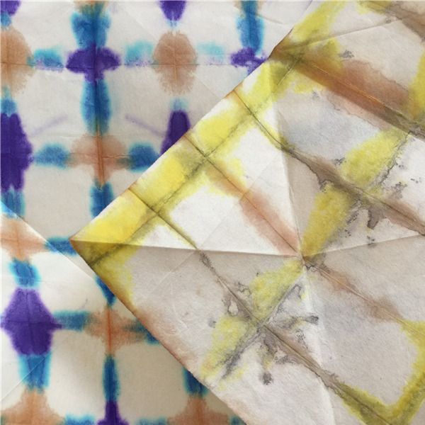 Workshop di shibori itajime su carta