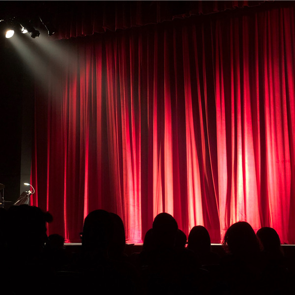 L'appello per il teatro alla RAI. Oltre 80 artisti chiedono più visibilità e diffusione