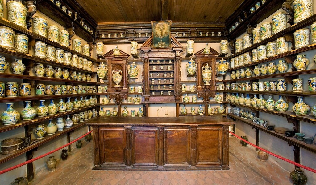 Il Tour dei Borghi: alla scoperta dei tesori dell'Antica Farmacia e del Borgo di Roccavaldina