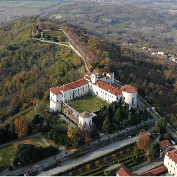 I Beni del FAI: Castello e Parco di Masino. Il castello millenario nel cuore del Canavese