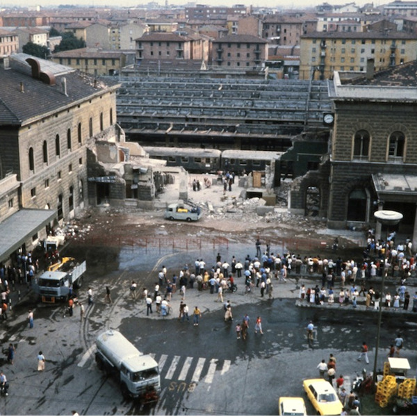 Premio 10:26. Un premio per ricordare la vita, le passioni e i sogni delle vittime della strage di Bologna