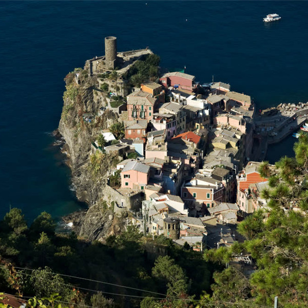 Percorsi naturalistici alle Cinque Terre e sulle Alpi Apuane