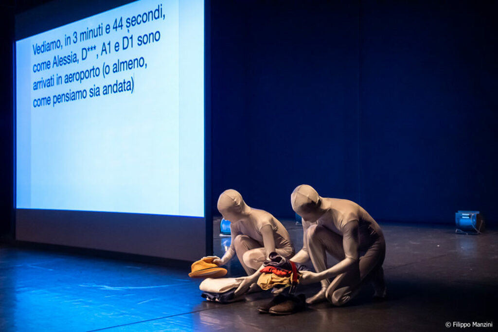 Teatro: "50 minuti di ritardo"