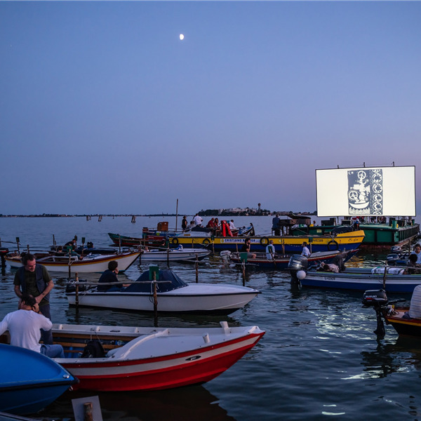 Cinema galleggiante - Acque sconosciute. Al via la II edizione della rassegna di cinema sulle acque della laguna