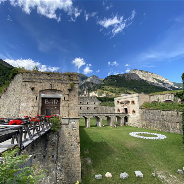 "Trasportati nella storia": scuole in pullman al Forte di Vinadio