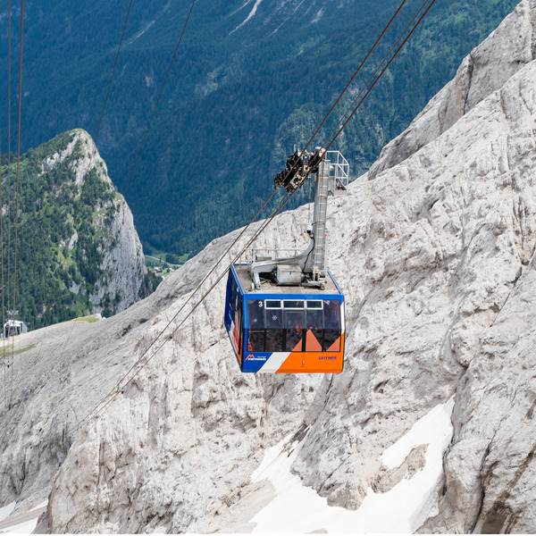 Viaggi in quota tra storia e panorami mozzafiato in Marmolada