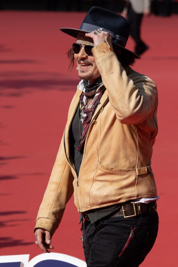 Johnny Depp, voce di Johnny Puff nella web-serie animata “Puffins” ad Alice nella Città a Roma
