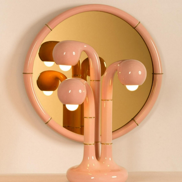 In mostra le lampade in ceramica di Jonathan Entler