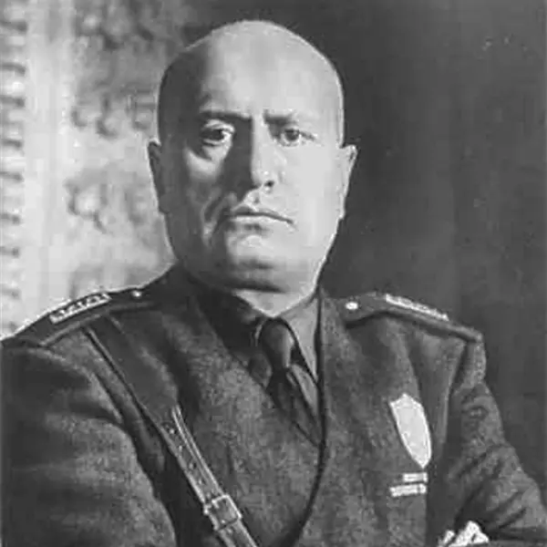 "Mussolini il capobanda. Perché dovremmo vergognarci del fascismo". Incontro con Aldo Cazzullo