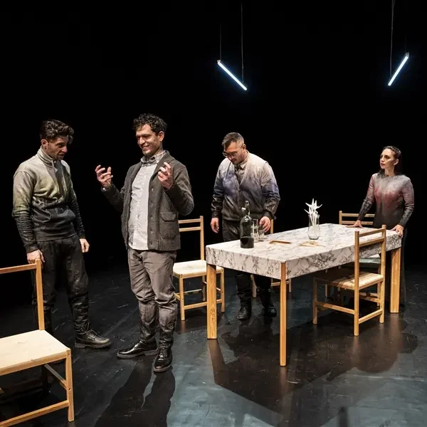 Teatro: "Caini" drammaturgia e regia di Mario De Masi