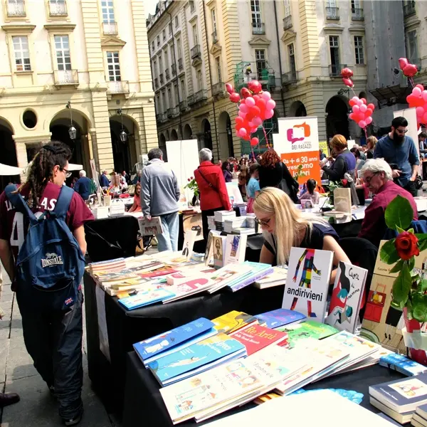 Torino che legge 2023 - VII edizione: "Scintille urbane"