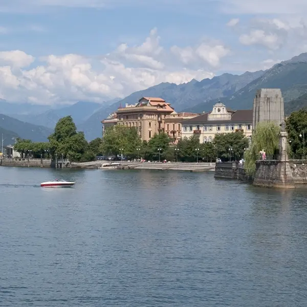 Cartoline dal lago: il Circolo dei lettori va a Verbania per l'estate