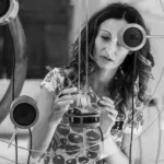 "Circuiti di senso": il profumo diventa arte con la mostra di Tamara Repetto