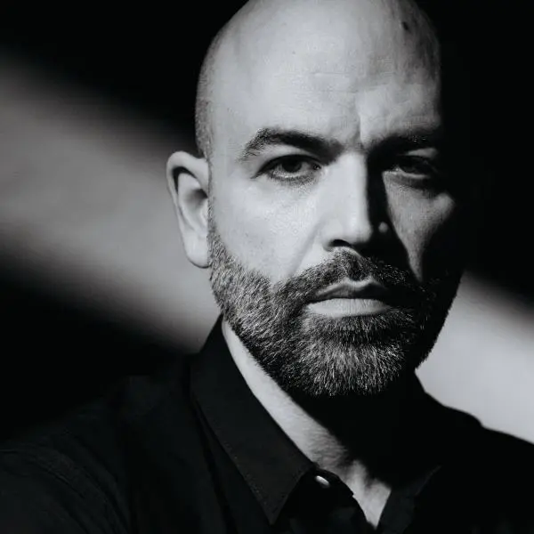 "Quel che resta di me. Storia di un’infiltrata" di e con Roberto Saviano