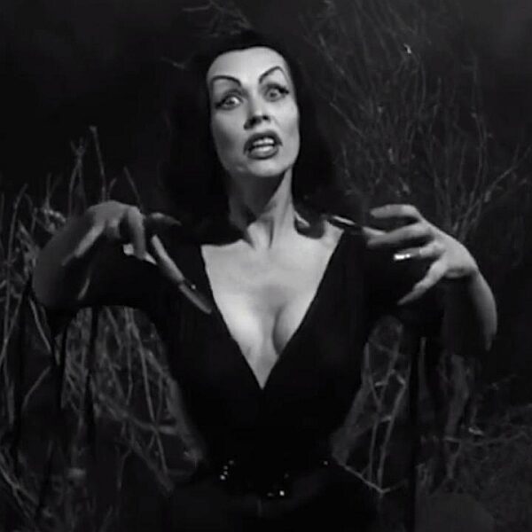 FuturVintageFilm: "Plan 9 from Outer Space"