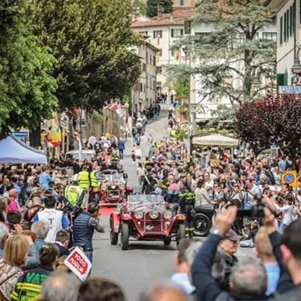 La Mille Miglia al Trofeo Vinci con oltre 400 auto d'epoca